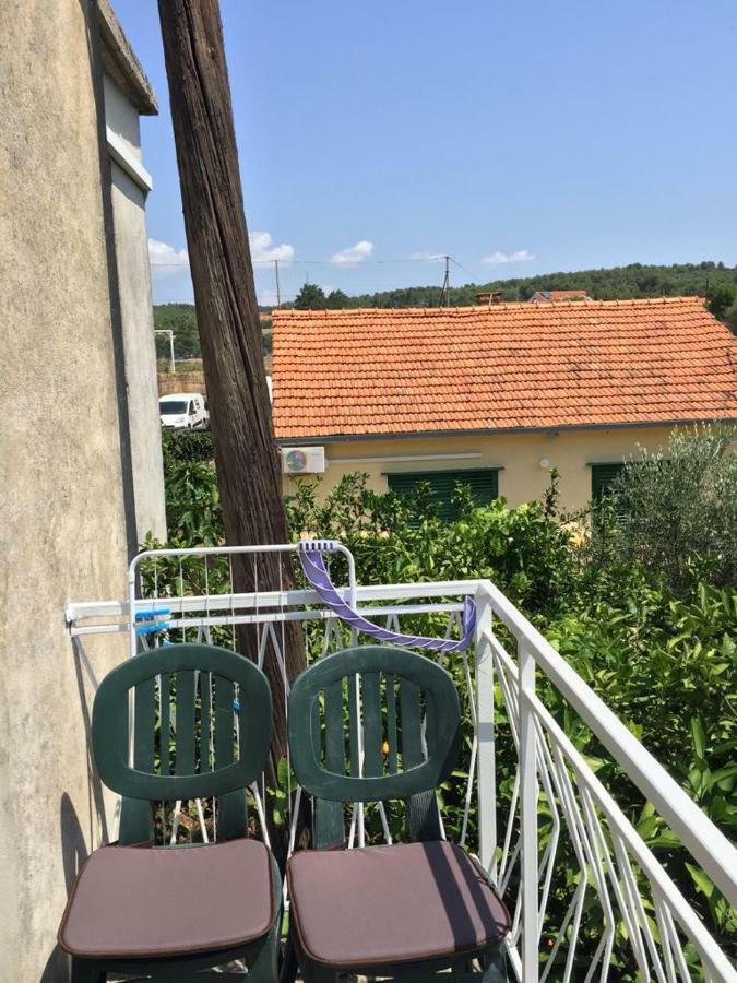 Apartman Lorena Stari Grad  Exterior foto