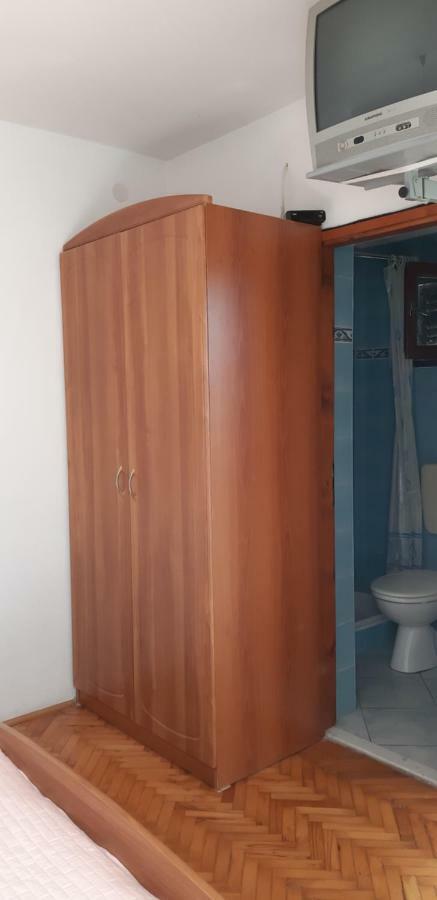 Apartman Lorena Stari Grad  Exterior foto